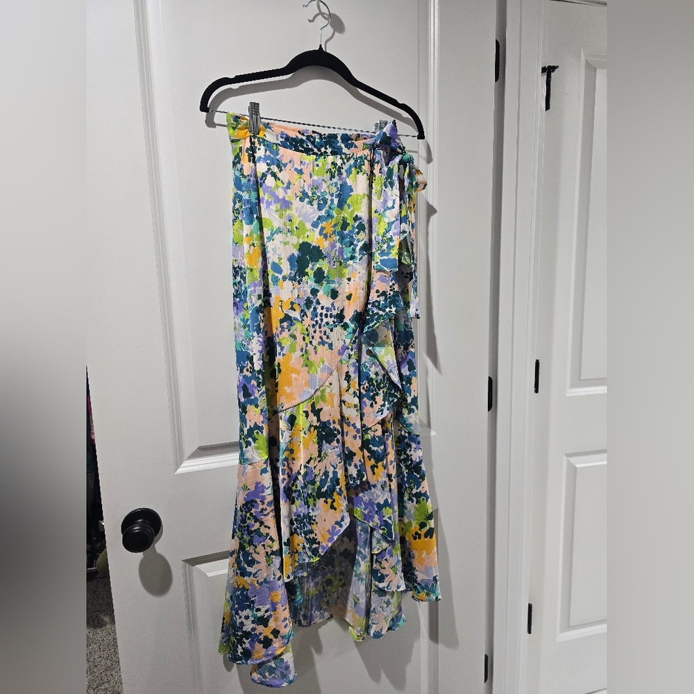 Maeve / Anthropolgie Ruffled Wrap Skirt EUC